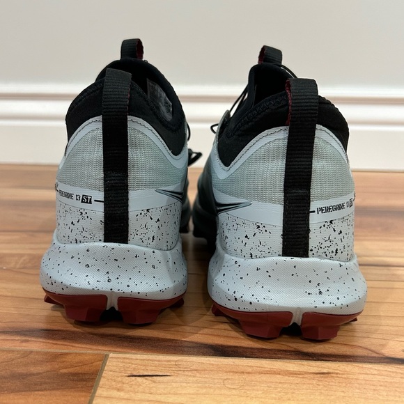 Trail running shoes - Picture 5 of 8